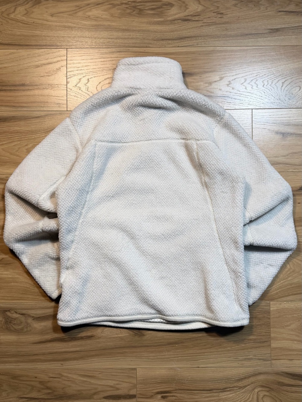 Patagonia White Cozy Fleece Pullover - Picture 2 of 6
